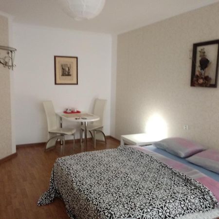 Apartment On Akademika Sakharova Ivano-Frankivs'k Luaran gambar