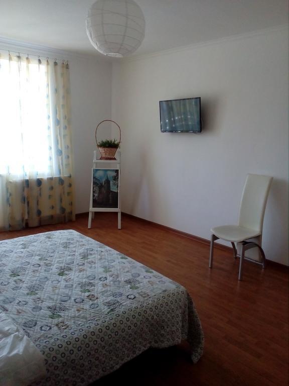 Apartment On Akademika Sakharova Ivano-Frankivs'k Luaran gambar